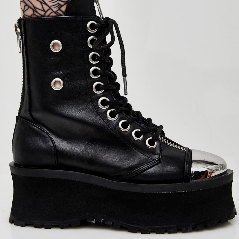 NEW Demonia Gravedigger Combat Boots - Womens sz 7 - Picture 4 of 7
